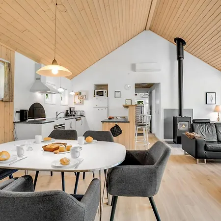 Rohan - 700m From The Sea By Interhome Vakantiehuis