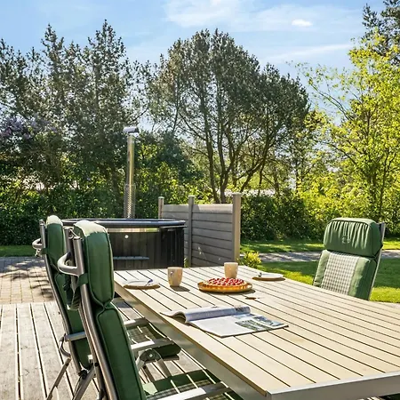 Rohan - 700m From The Sea By Interhome Vakantiehuis Rødby